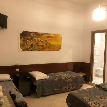 Hostel Cosmos โรม ภายนอก รูปภาพ